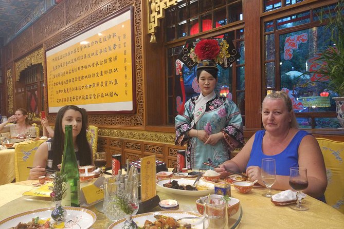 Beijing Imperial Dining Experience at Bai Jia Da Yuan Restaurant with Houhai Lake Bar Tour - Timing, pickup, and practical planning