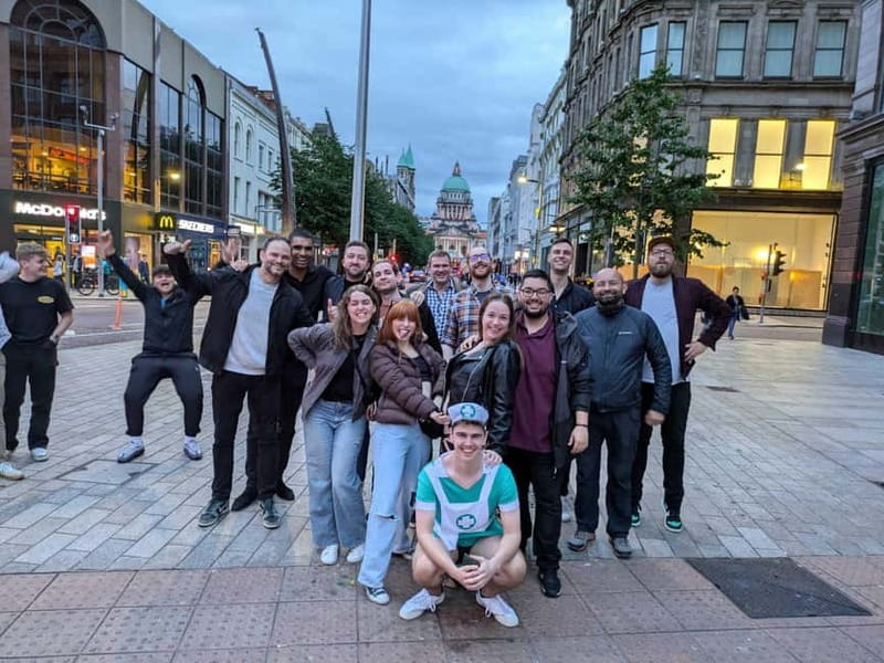 Belfast: Pub Crawl and Bar Walking Tour with Two Drinks - Four pubs, four different chances to settle in