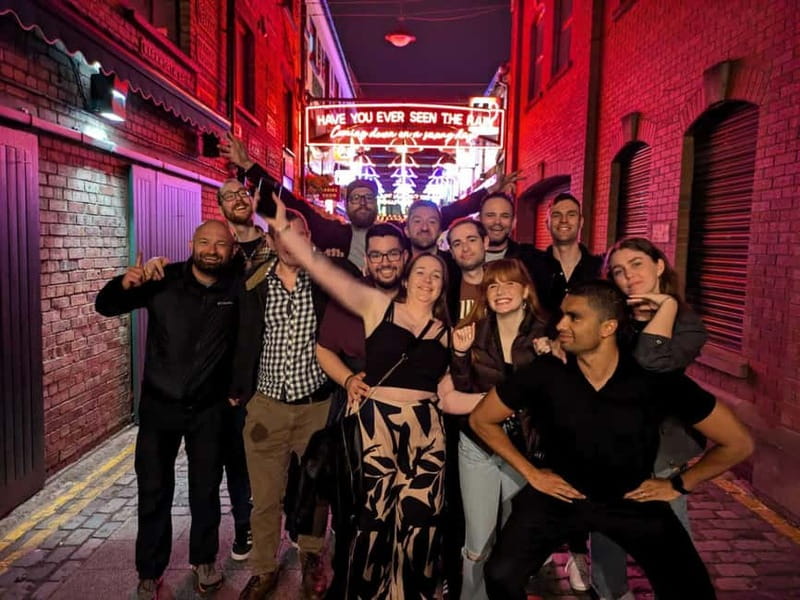 Belfast: Pub Crawl and Bar Walking Tour with Two Drinks - Timing, drinks, and practical preparation