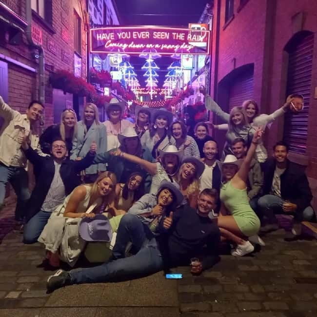 Belfast: Pub Crawl and Bar Walking Tour with Two Drinks - Should you book it?