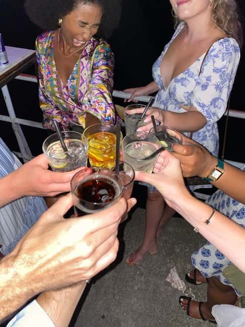 Belgrade: Bar Pub Club Crawl with 1 Hour Unlimited Drinks - The later bars and club changeover