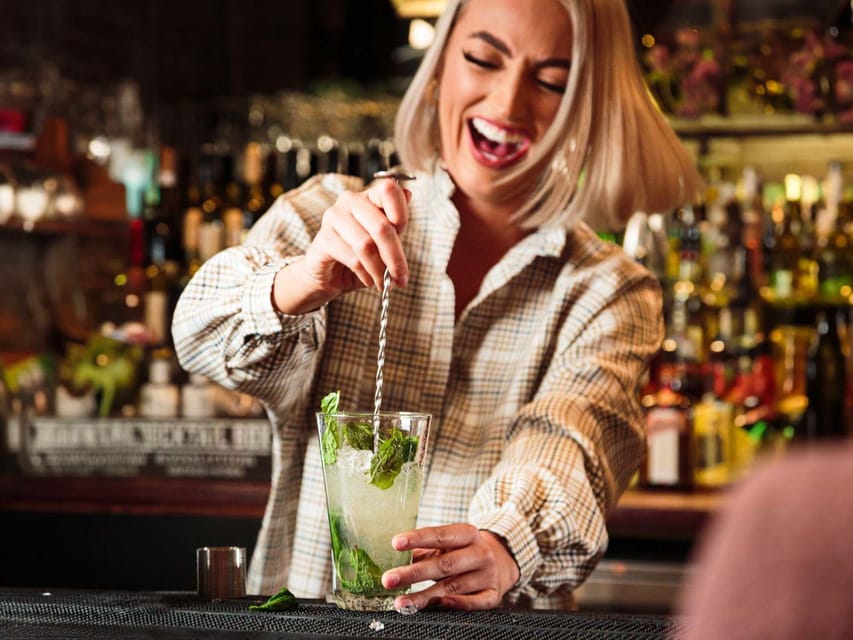 Benidorm: 1-Hour Private Tipsy Cocktail Masterclass - Booking, timing, and cancellation