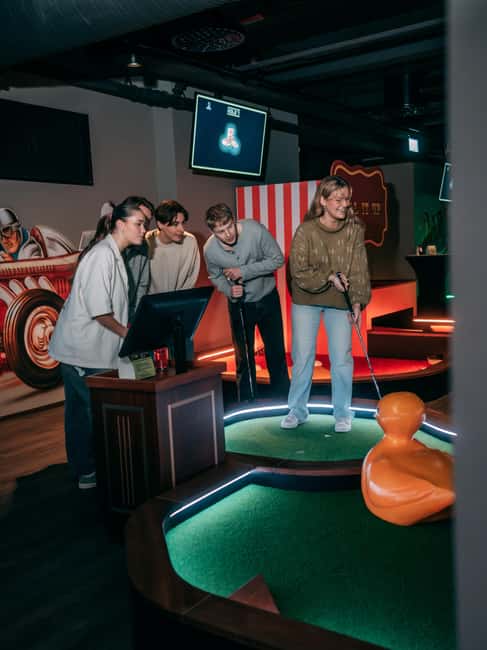 Bergen: High-Tech Minigolf in Top Bergen Activity Bar! - The modern setting is part of the appeal