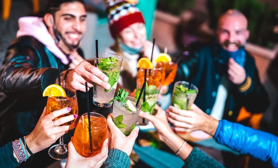 Berlin: Bar & Party Tour with Free Shots & VIP Club Access - How the social side works