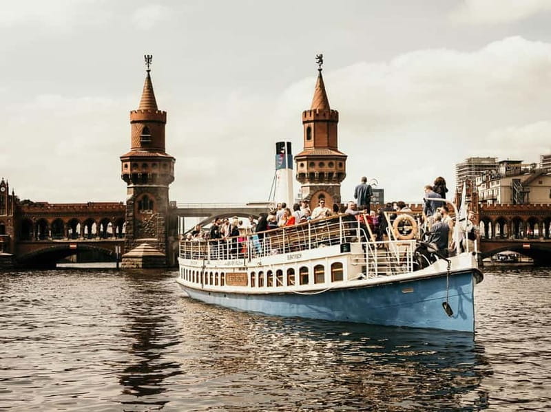 Berlin's Wild East: Nightlife & Counterculture Boat Tour - Seeing clubs from the water