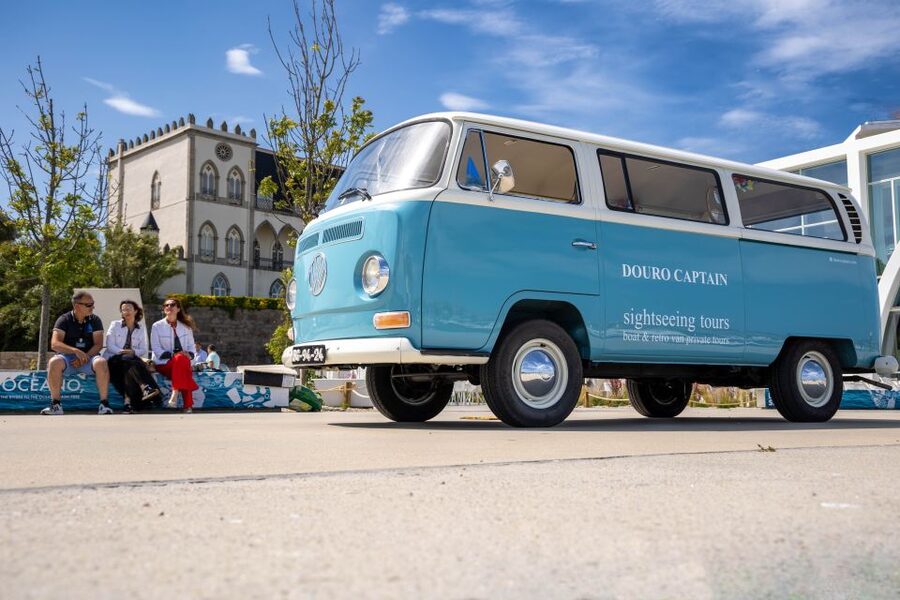 Best views to Porto from Gaia. VW Kombi tour with cocktail - Starting at Serra do Pilar above Porto