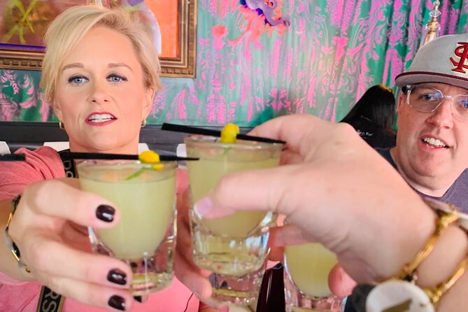 Bites of the Bluegrass Cocktails & Bites Tour - The guide makes the history work