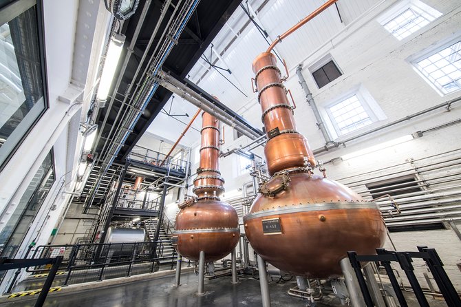 Bombay Sapphire Gin Cocktail Masterclass and Tour - The Self-Discovery Experience gives you breathing room