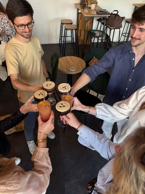 Bordeaux: Cocktail Workshop with a Professional Bartender - Shared food and the social side of the evening