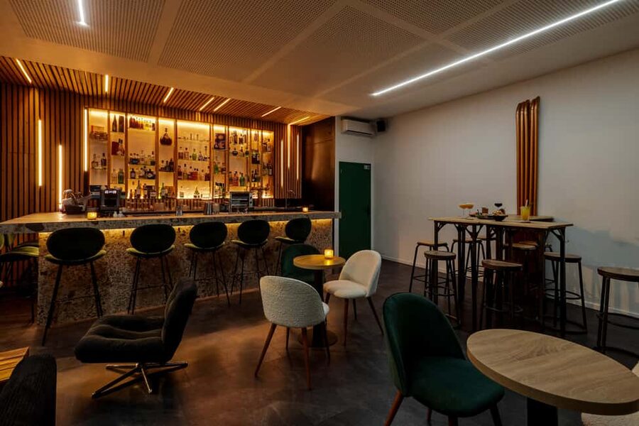 Bordeaux: Cocktail Workshop with a Professional Bartender - Meeting Florian at Bordeaux’s Nektar bar