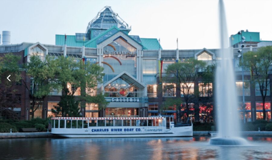 Boston: Charles River Sunset and Cocktail Cruise - A drink, background music, and a slower evening