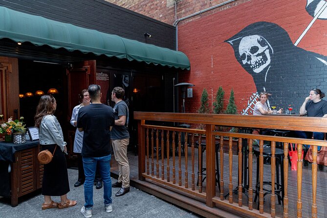 Brisbane Small Bars and Street Art Tour - Saturday in the city centre: a more bar-focused evening