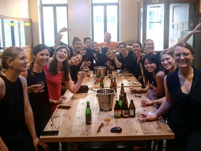 Brussels: Belgian Beer Tasting and Course at a Private Bar - Five glasses that explain Belgian beer