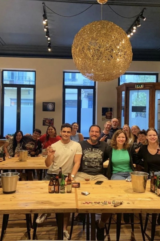 Brussels: Belgian Beer Tasting and Course at a Private Bar - How the guides shape the experience