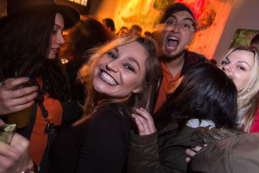 Brussels: Pub Crawl and Nightlife Party Experience - The social side, especially for solo visitors