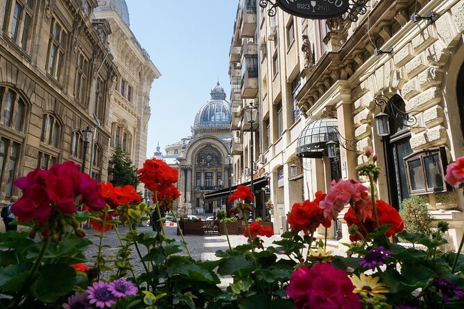 Bucharest VIP Bar Crawl in Lipscani 'Old Town' - Moving through several Old Town bars