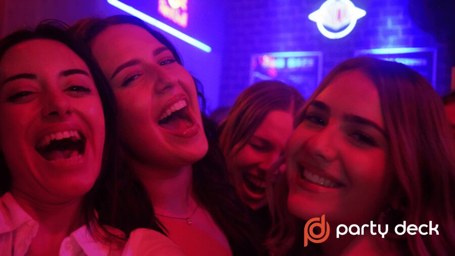 Budapest: Guided Pub Tour to Ruin Bars with Games & 6 Shots - VIP entry and the final stop at Instant-Fogas