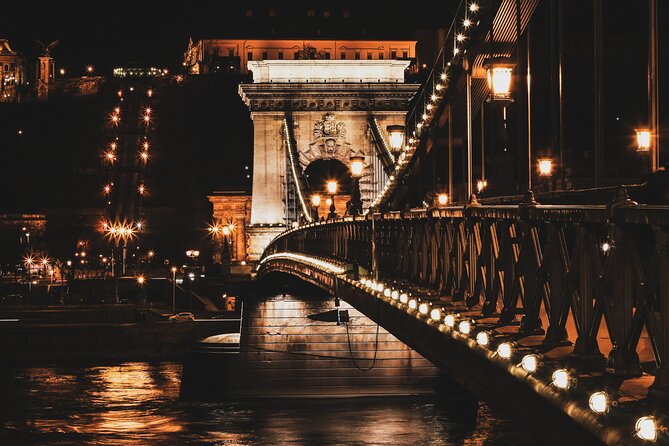 Budapest Night Tour with Drinks, Ruin Bars and Club - Key points to know before booking