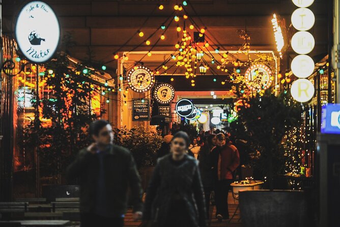 Budapest Night Tour with Drinks, Ruin Bars and Club - Gozsdu Udvar and the ruin-bar atmosphere