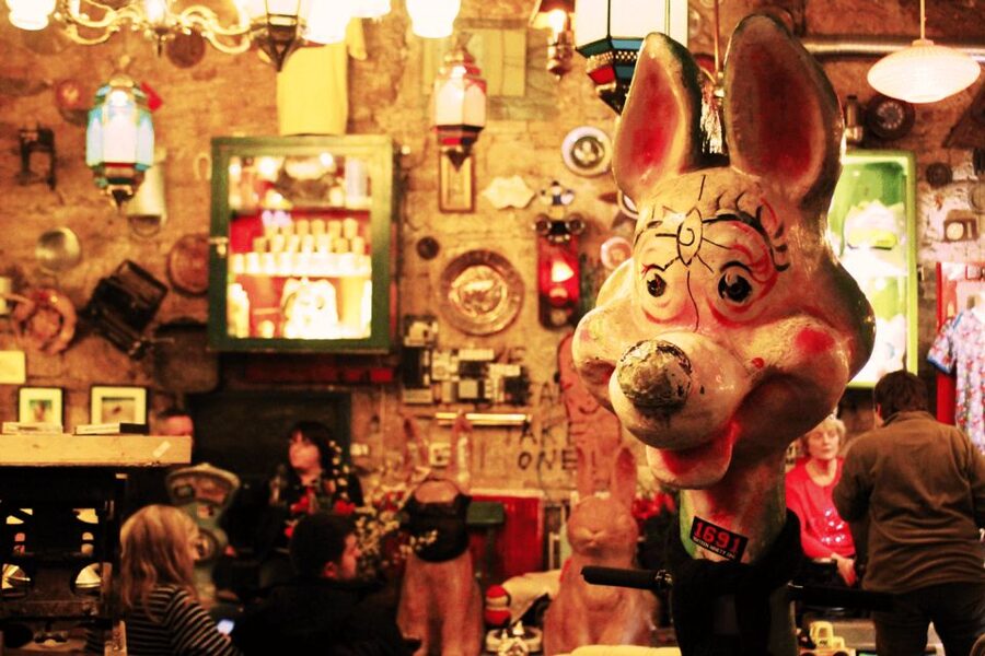 Budapest: Ruin Bar Tour - Why Budapest’s ruin bars make a good evening tour