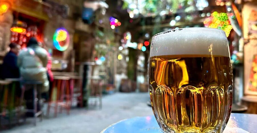 Budapest: Ruin Bar Tour - Starting beside the Great Synagogue