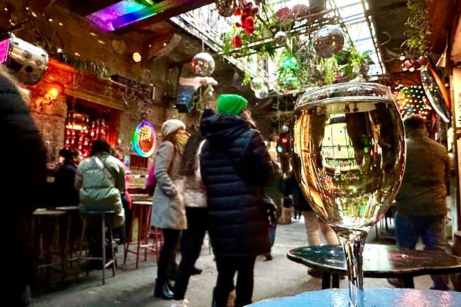 Budapest Urban Art - Private Street Art Tour with a Drink in a Ruin Bar - How long the 2.5-hour schedule feels