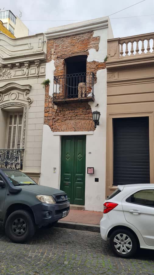 Buenos Aires: San Telmo, History, Bars, and Tango! - Tango landmarks, bars, and the meaning of a milonga