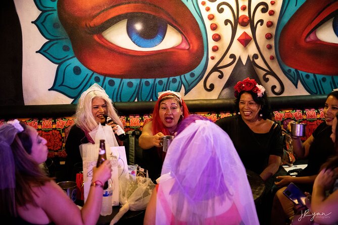 Cabaret Show and Mixology Cocktails in a Mexican Cantina - Access and practical details