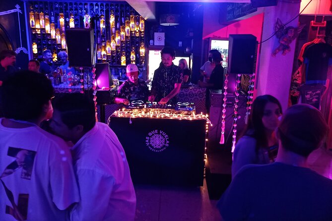 Cabo San Lucas Mezcal Tasting and Cocktail Class - What happens during the 90 minutes