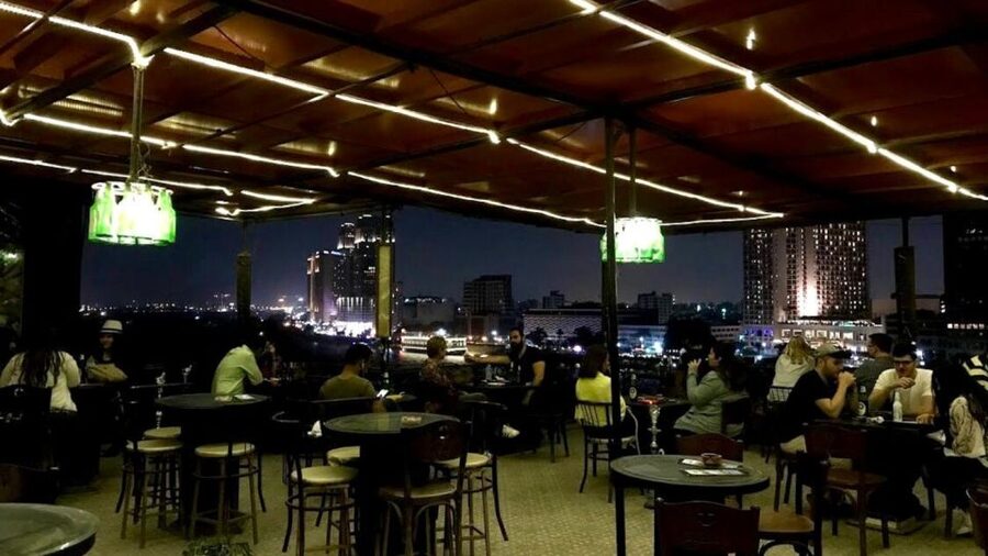 Cairo: Pub Crawl and Speakeasy Bar Tour with 2 Free Drinks - The 1940s pub and Egypt’s drinking past