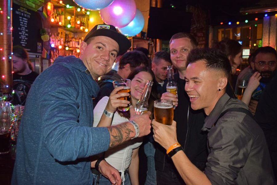 Camden Pub Crawl & Bar Tour London - Practical tips for a smoother night