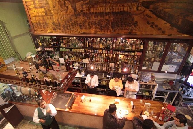 Cantinas -Traditional Mexican Bars of the Historic Center - El Tenampa and the music of Plaza Garibaldi