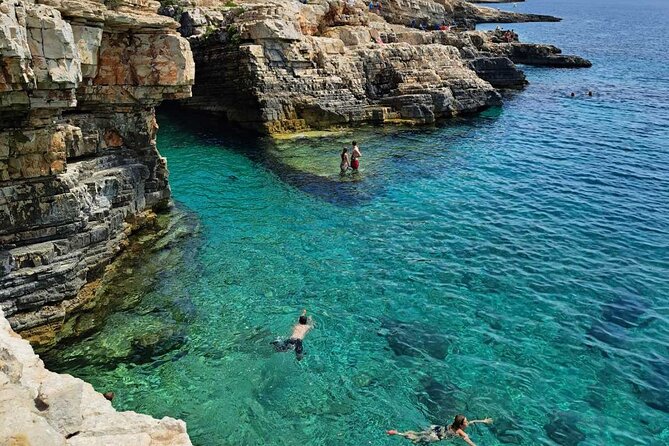 Cape Kamenjak Quad Safari 2.5h – Cliff Jump & Safari Bar - Cliff jumping, swimming, or taking it easy