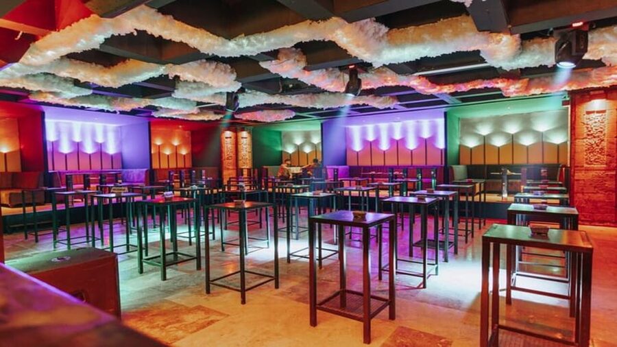 Cappadocia: Guided Bar Crawl with Hotel Pickup and Snack - Who will get the most from this night out