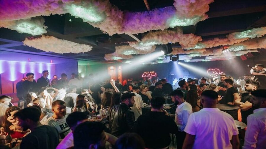 Cappadocia: Guided Bar Crawl with Hotel Pickup and Snack - Should you book this Cappadocia bar crawl?