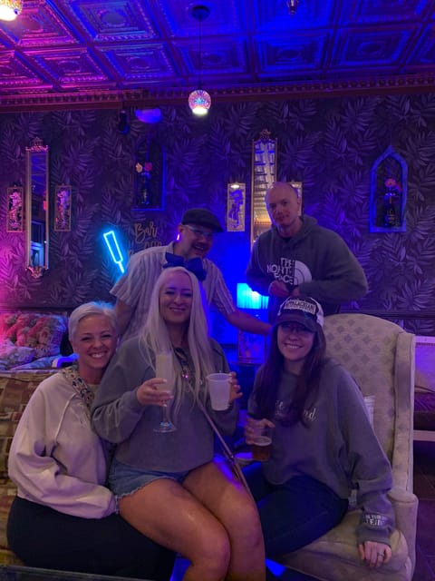 Captain Stoner's Haunted Dive Bar Crawl - Anna Powell at the 17 Hundred 90 Inn