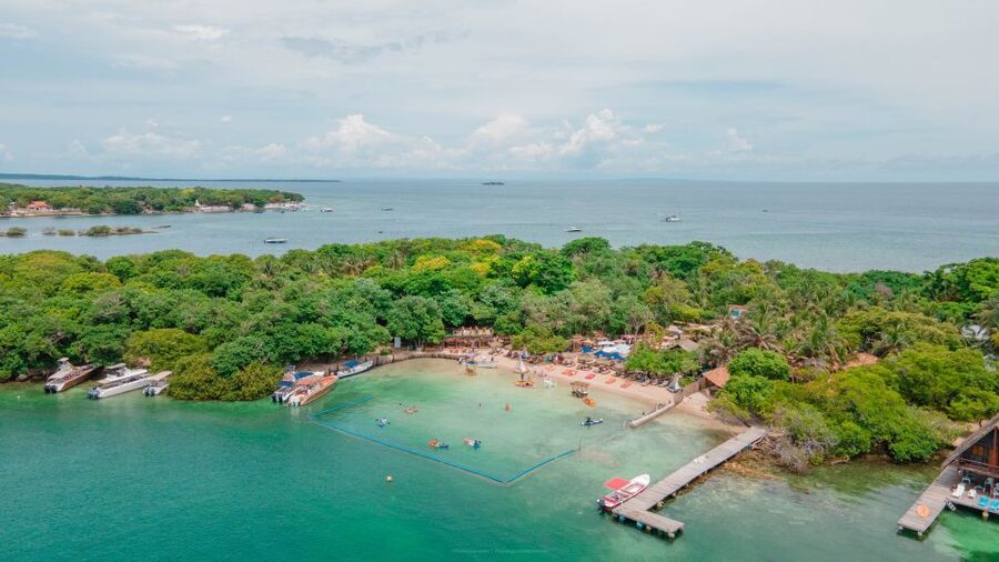Cartagena: Islabela Islands Boat Trip with Lunch & Cocktail - What to pack for the seven-and-a-half-hour outing