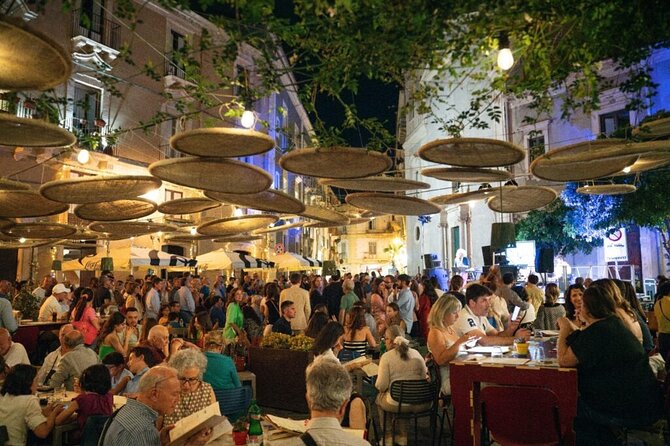 Catania Nightlife Pub Crawl - Meeting at Piazza Università at 9:30 p.m.