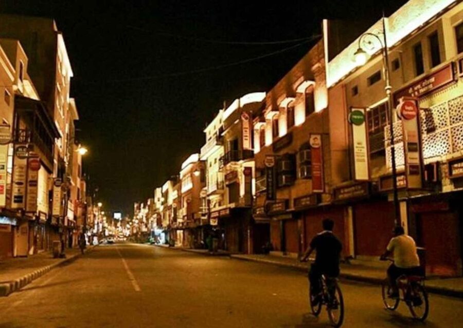 Chandigarh Nightlife Tour with shopping and food tasting - Should you book the Chandigarh Nightlife Tour?