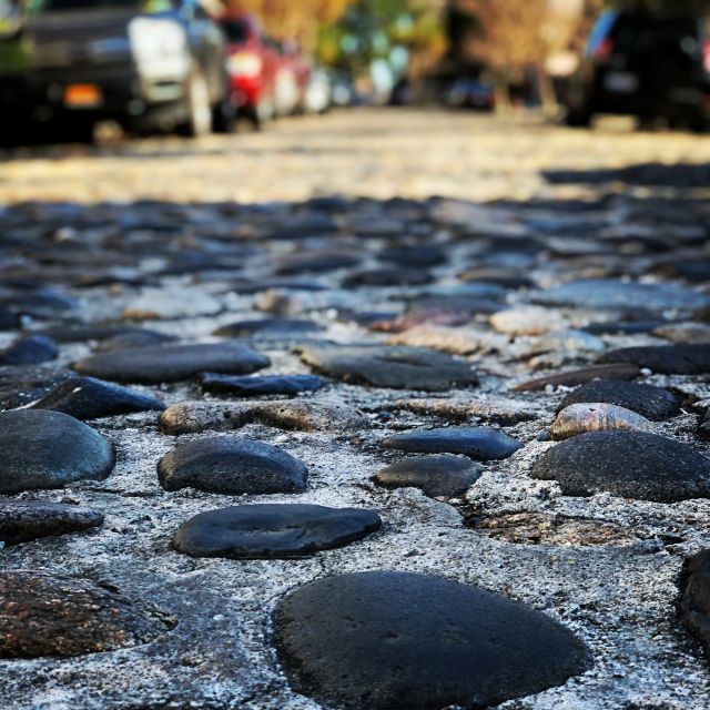 Charleston: Walking History and Bar Tour - Colonial drinking, pirates, and Charleston’s early years