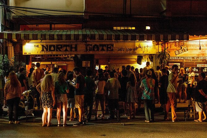 Chiang Mai Bar Hopping Night Tour - Riding a red taxi to Ton Lam Yai Market
