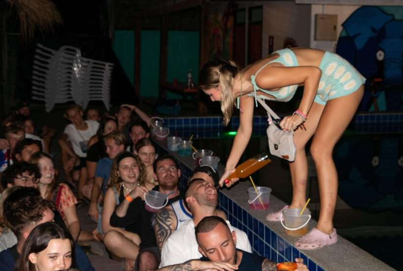 Chiang Mai Pub Crawl: The Best Nightlife in Town! - The changing bar stops and what they add