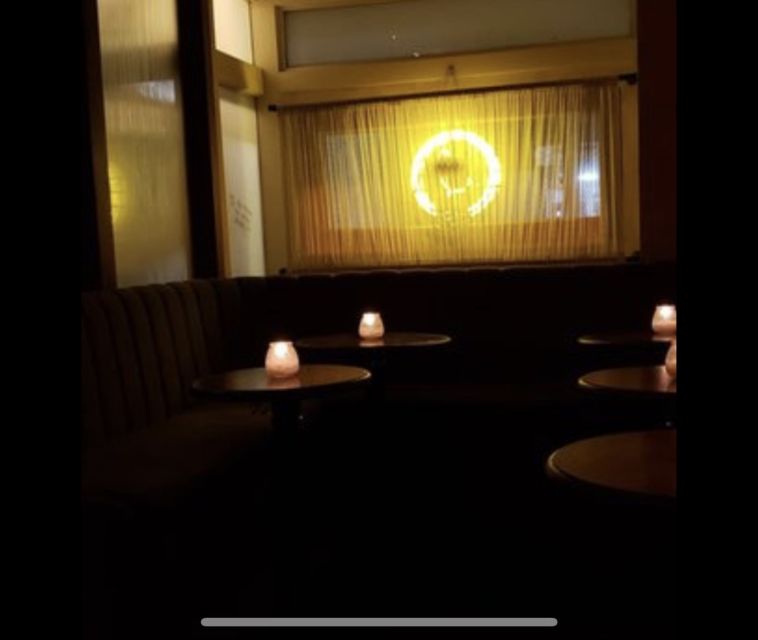 Chicago: 3-Hour Private Speakeasy Cocktail VIP Tour - Entering Chicago through a secret door