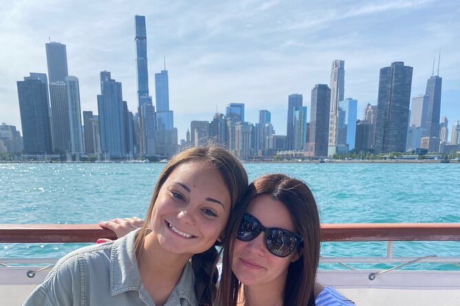 Chicago River Cocktail Cruise - Who should book this river cruise?