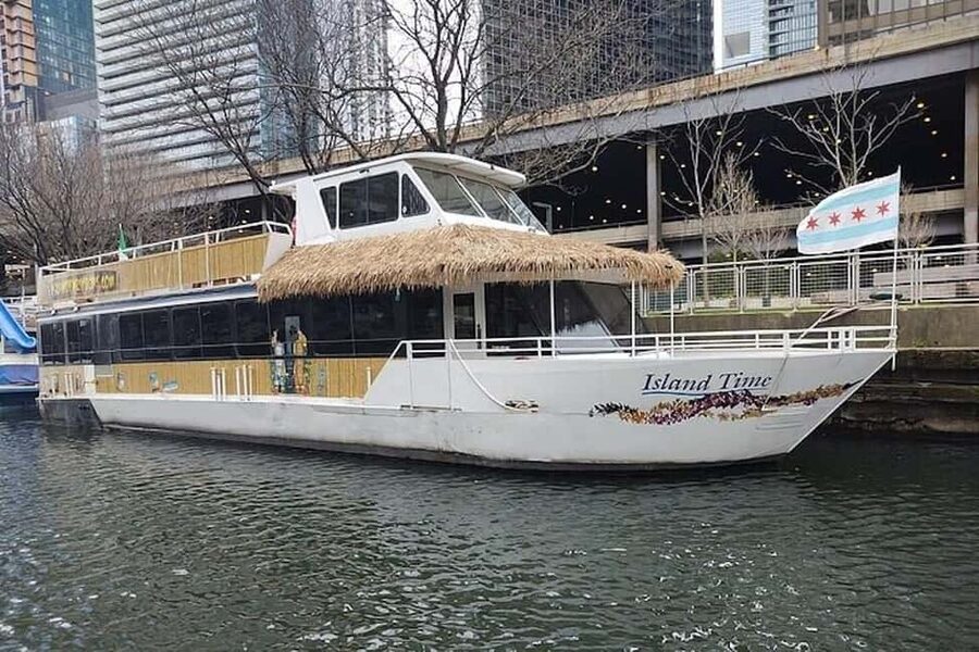 Chicago: Tiki Bar Cruise on Chicago River or Lake Michigan - Key points to know before you book