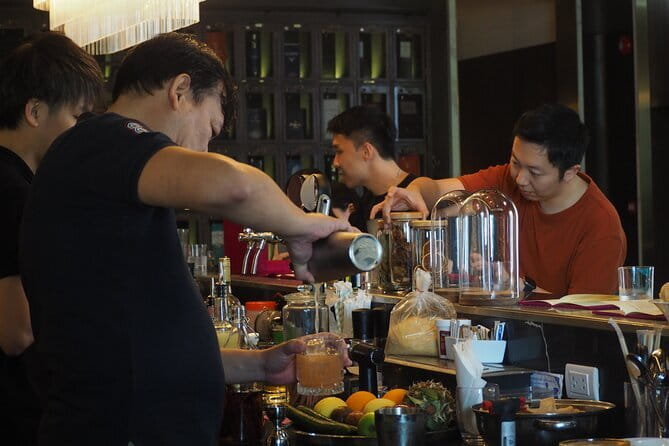 Cocktail Academy in Bangkok - A private class for two or a larger company activity