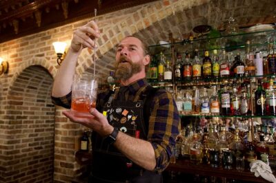 Cocktail Class in Congress Street Up