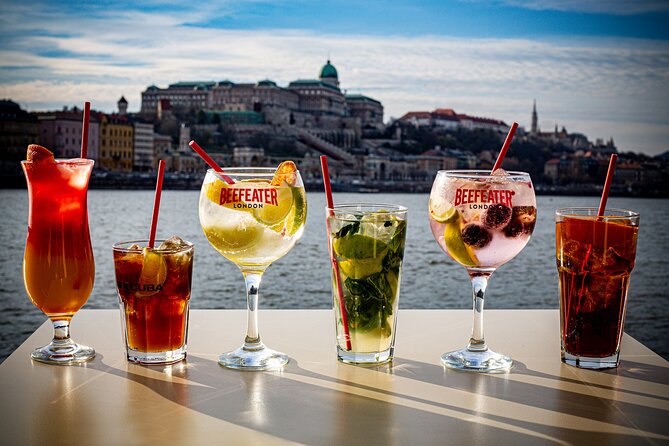 Cocktail Cruise and City Views on the Danube in Budapest - Why Budapest’s riverfront works so well at night