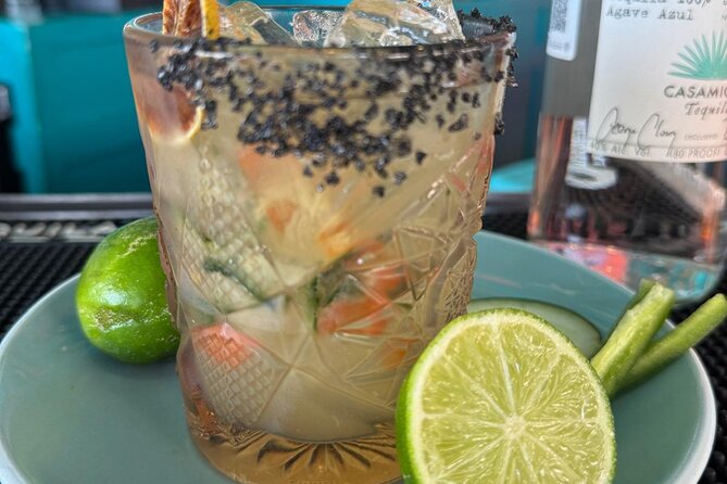 Cocktail Making in Cozumel Mexico - Making the guacamole is more than a side dish