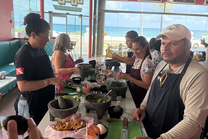 Cocktail Making in Cozumel Mexico - Who will enjoy this Cozumel activity?
